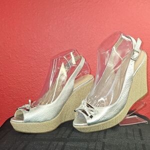 Antonio Melani Silver Platform wedges shoes. Women's size 8M